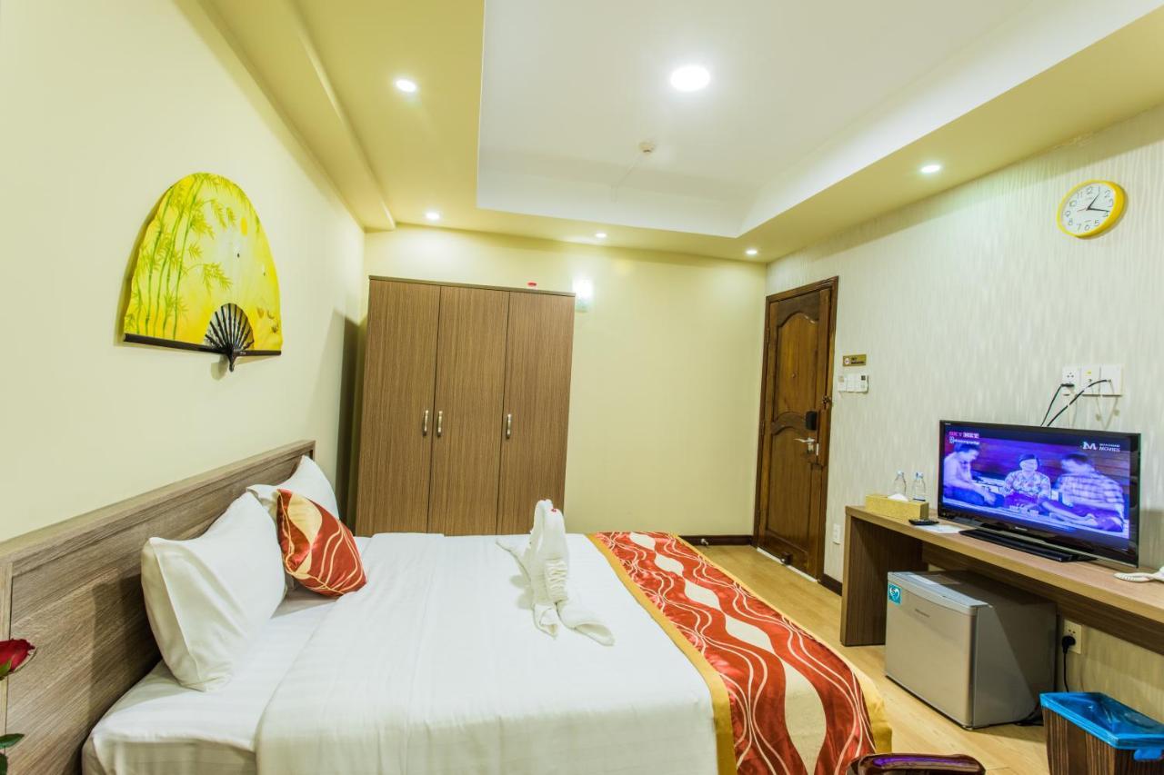 Golden Gate China Town Hotel Yangon Extérieur photo